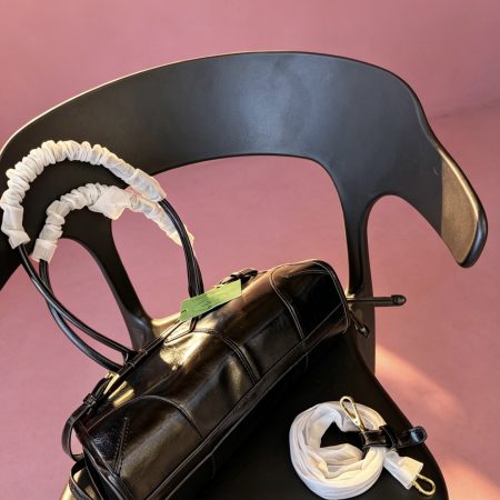 Prada Bonny Medium Handbag - Image 5