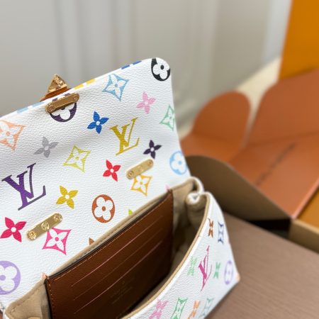LV Madeleine Bag - Image 8