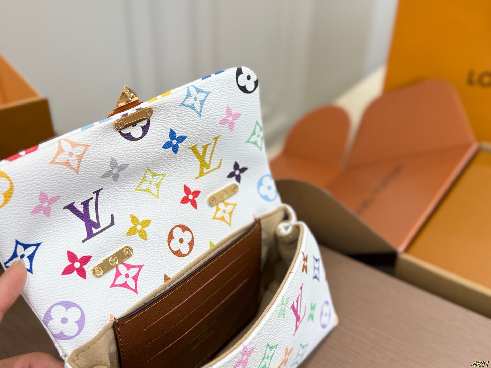 LV Madeleine Bag - Image 8