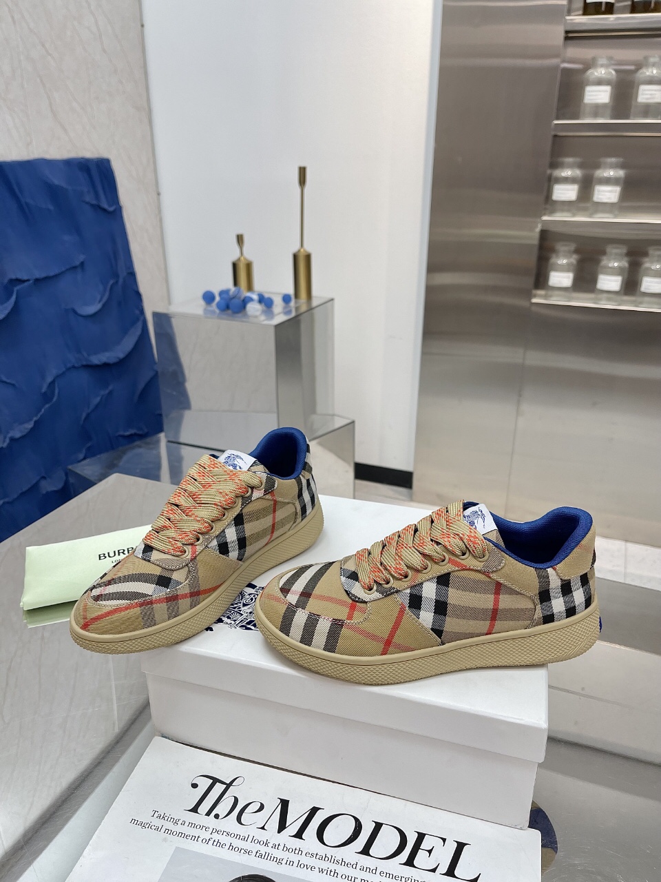 Burberry Couple's Casual Sneakers - Image 3
