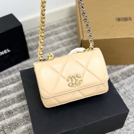 Chanel 19 Woc fortune bag - Image 6