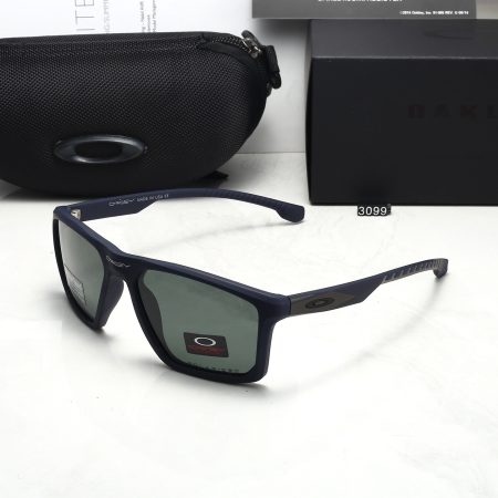Oakley Fashionable Sunglasses - Image 3