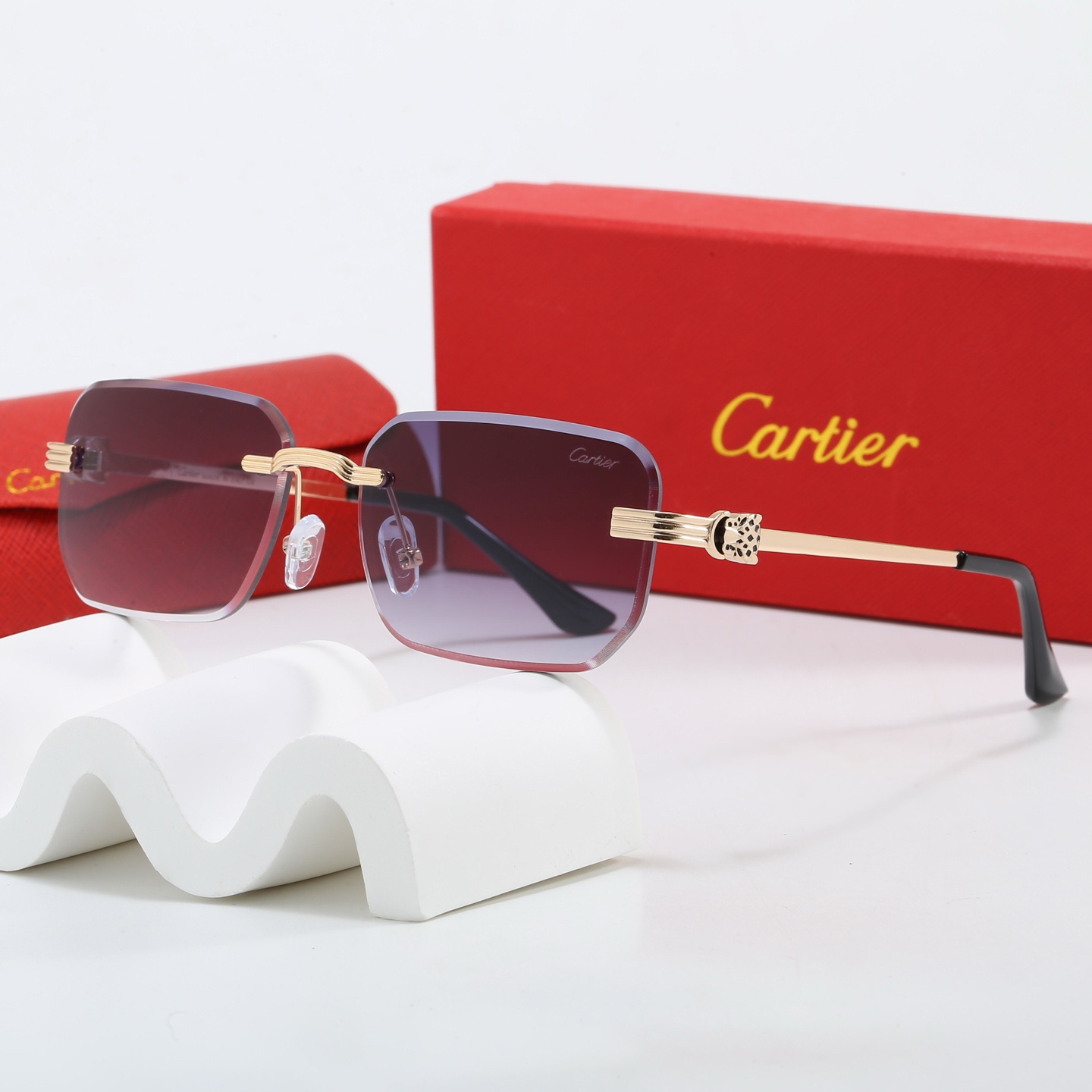 Cartier Fashionable Sunglasses - Image 3