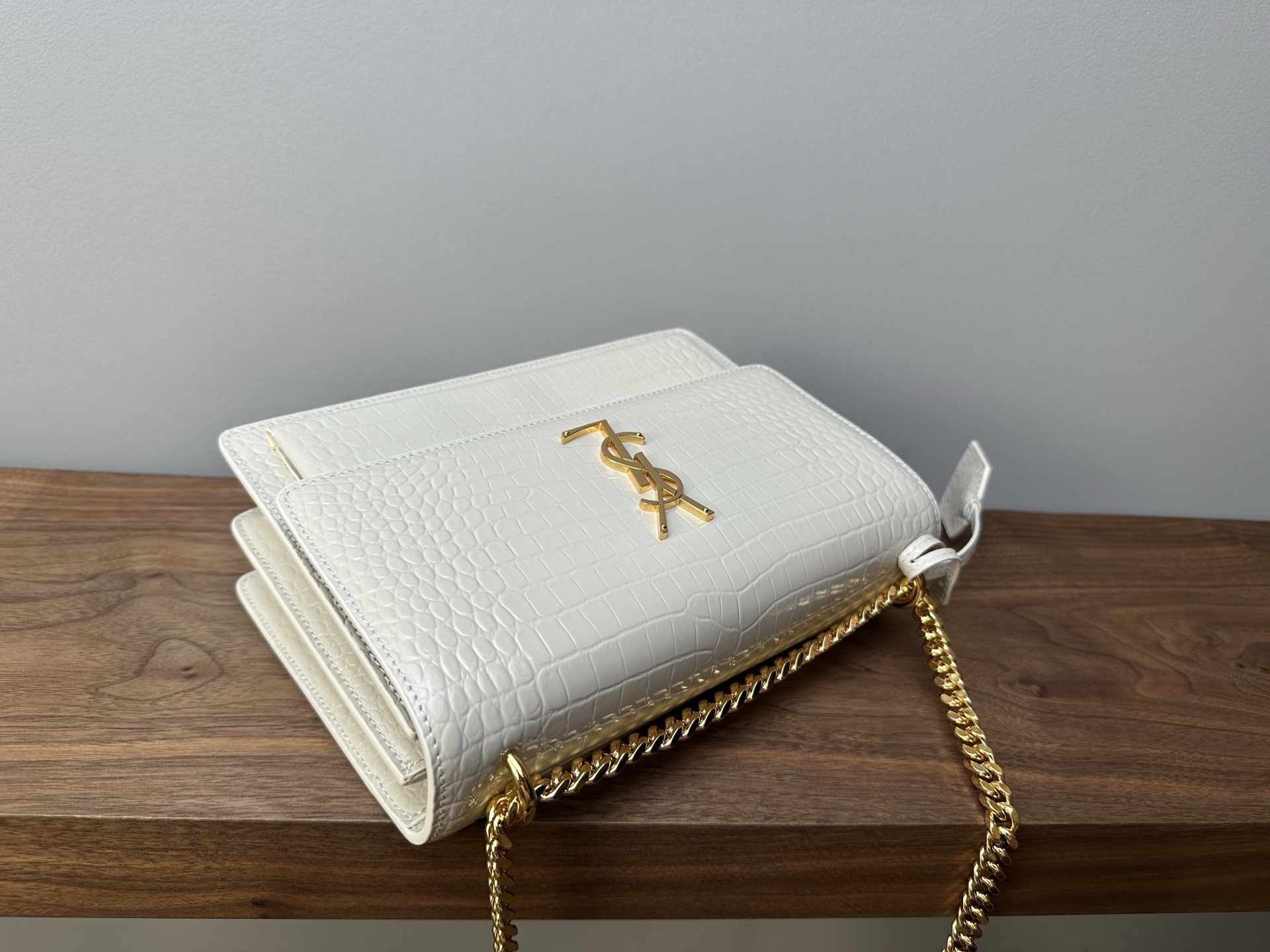 Saint Laurent YSL Sunset Medium in Crocodile-Embossed - Image 4