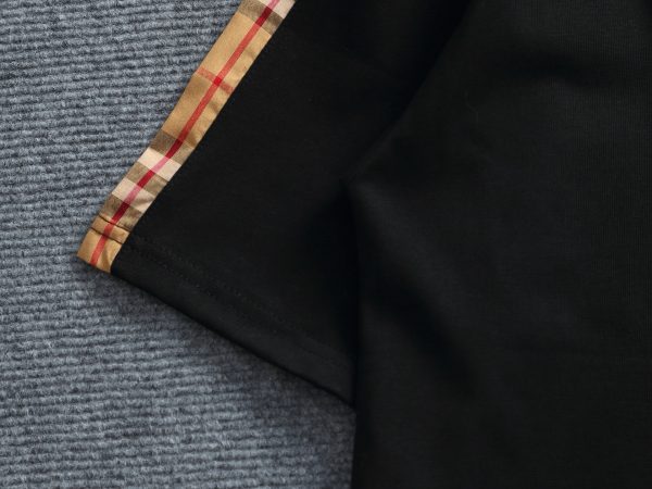 Burberry T-Shirt