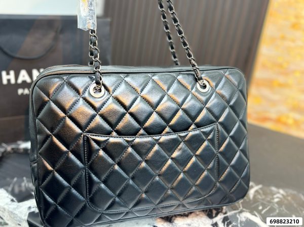 Chanel Chain Tote Bag