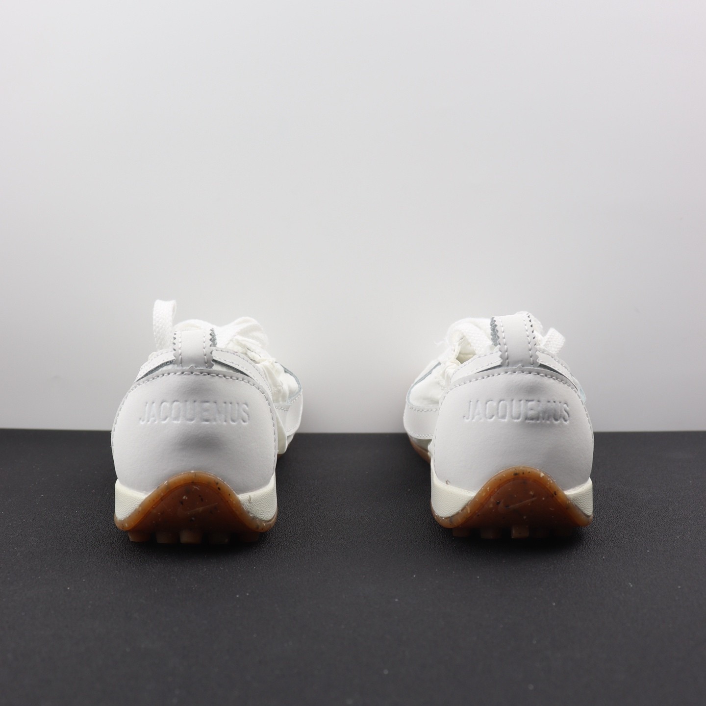 Jacquemus x Nike Sneaker - Image 5
