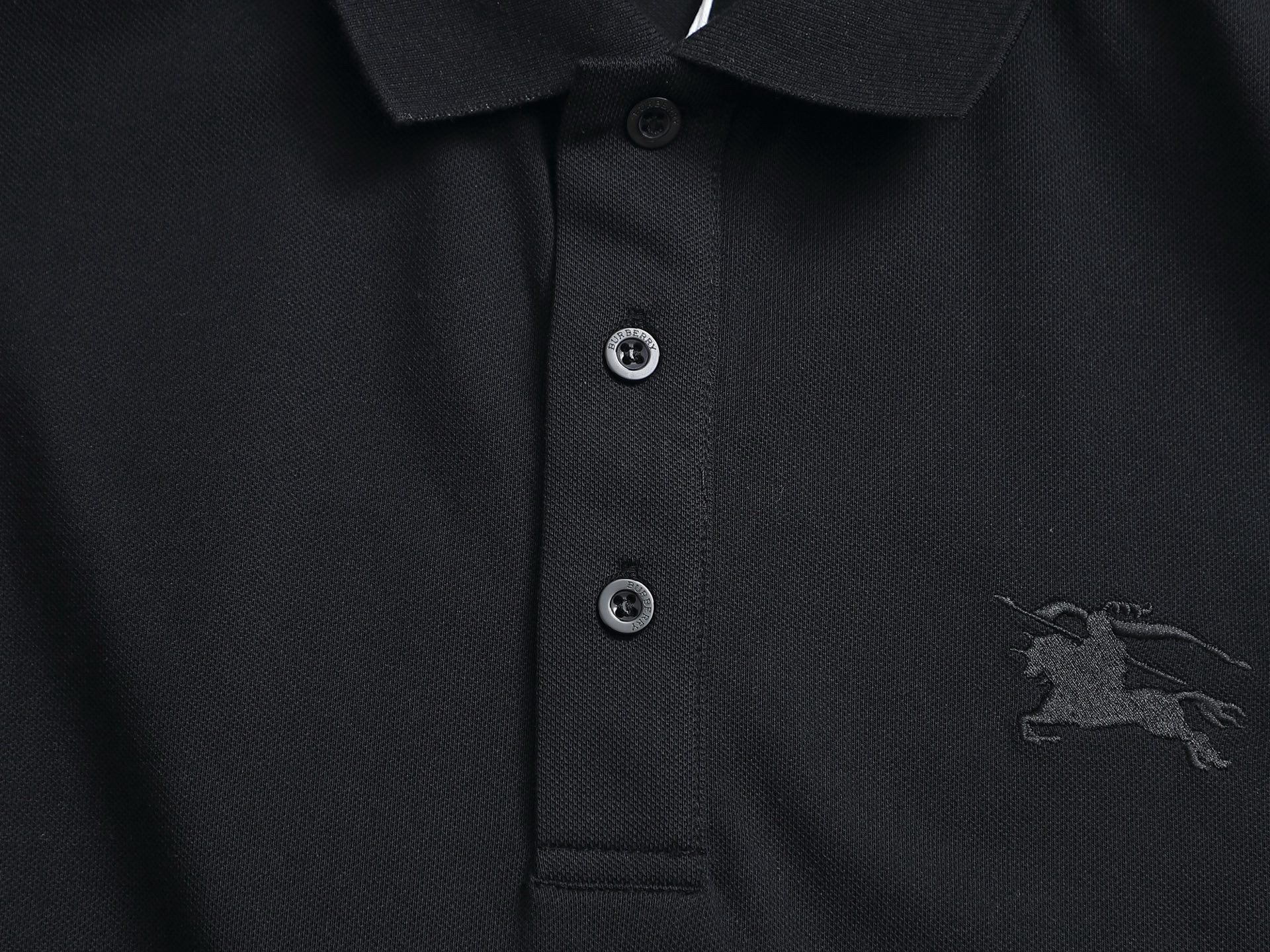 Burberry T-Shirt - Image 5