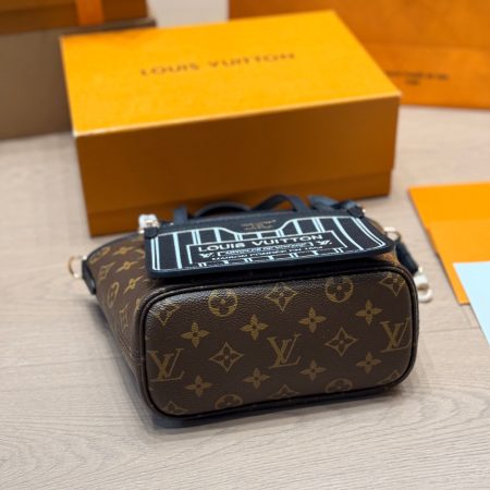 LV Neverfull BB Bandouliere Inside Out Tote Bag - Image 11