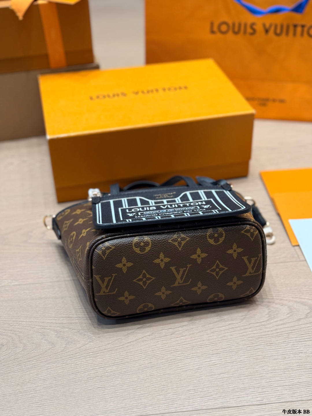 LV Neverfull BB Bandouliere Inside Out Tote Bag - Image 11