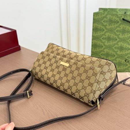 Gucci Underarm Bag - Image 9