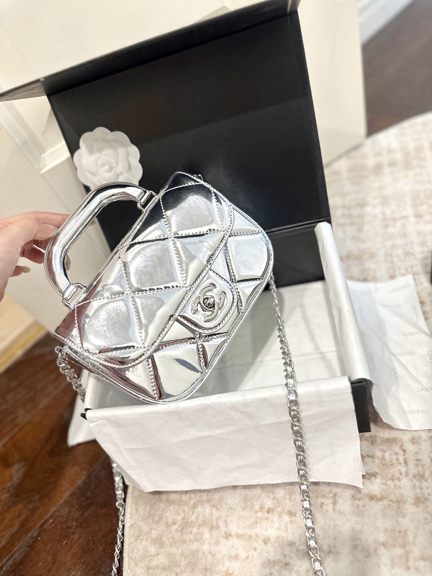 Chanel Small Clutch with Chain Bag - Image 4