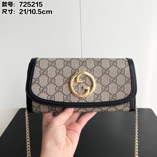 Gucci Blondie chain wallet