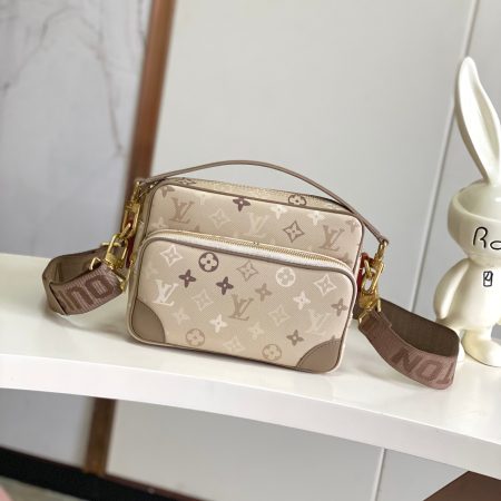 LV Nil Messenger Bag