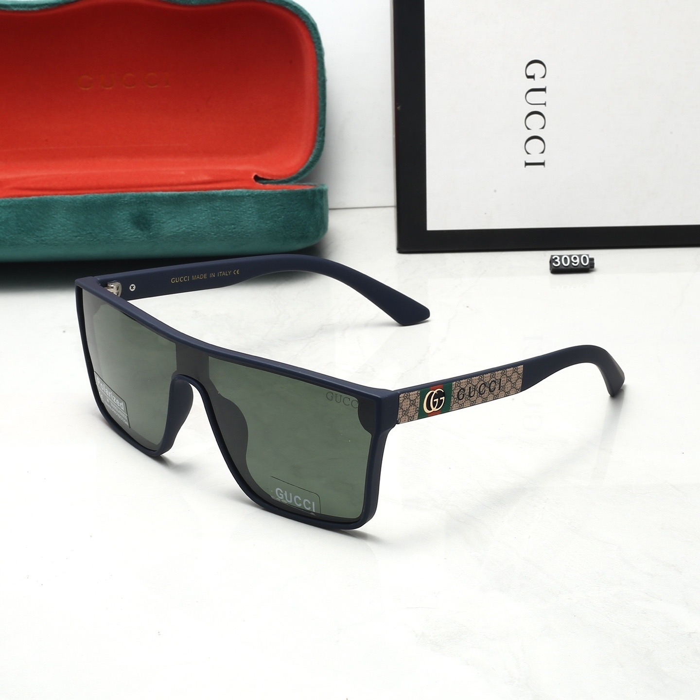 Gucci Fashionable Sunglasses - Image 4
