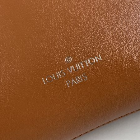 LV Slim Trunk Bag - 10A mirror version - Image 4
