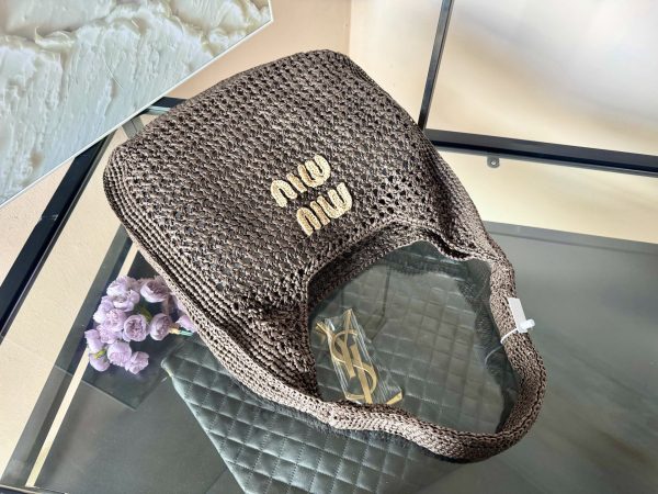 Miu Miu Raffia-effect Woven Shoulder Bag 10A