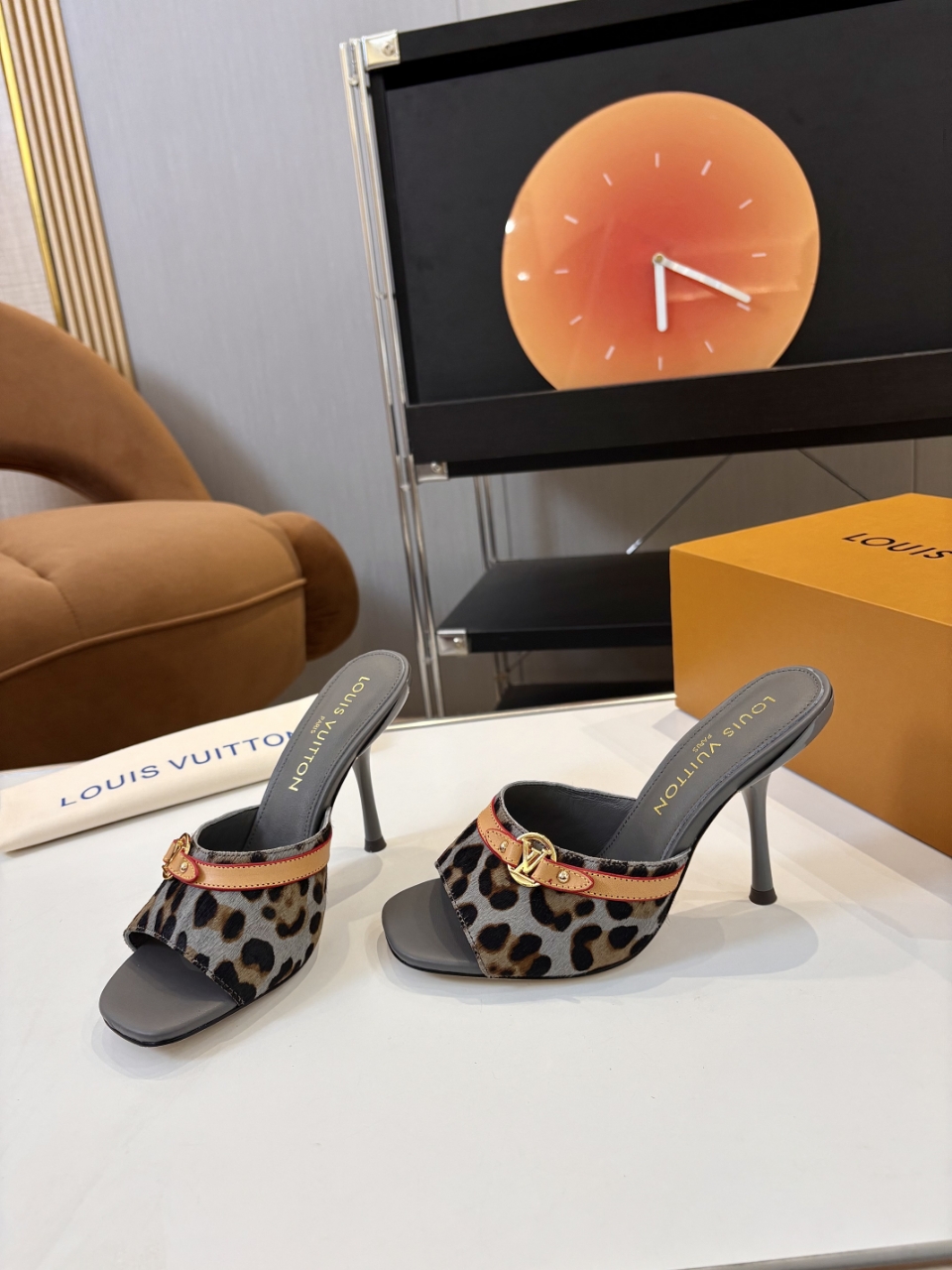 LV High-Heeled Slippers - Image 2