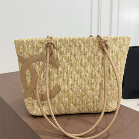 Chanel  Tote Bag - Image 3