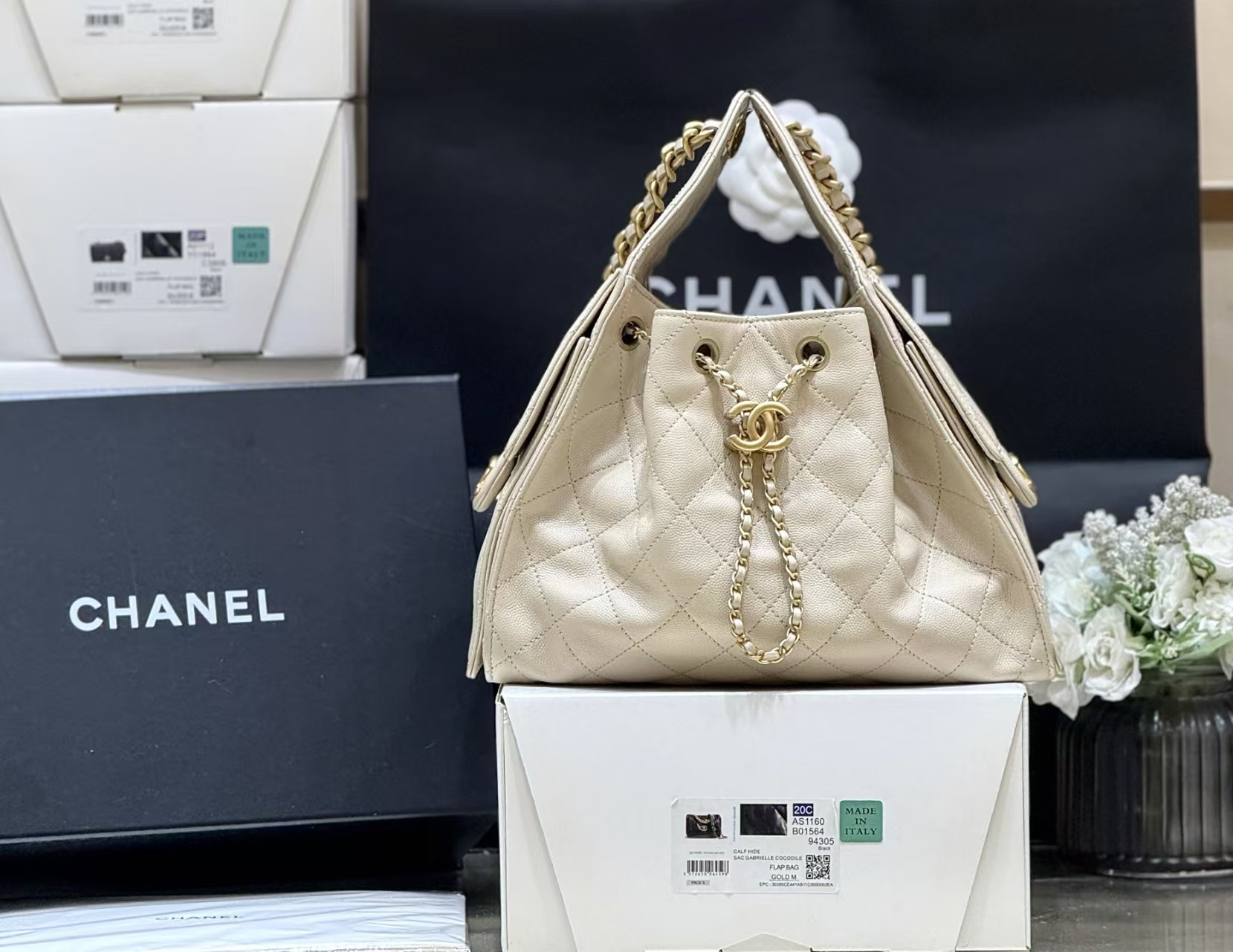 Chanel 26C Mini Hobo Bag Top Quality - Image 9