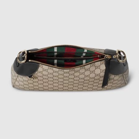 GUCCI EMBLEM Shoulder Bag Big - Image 6