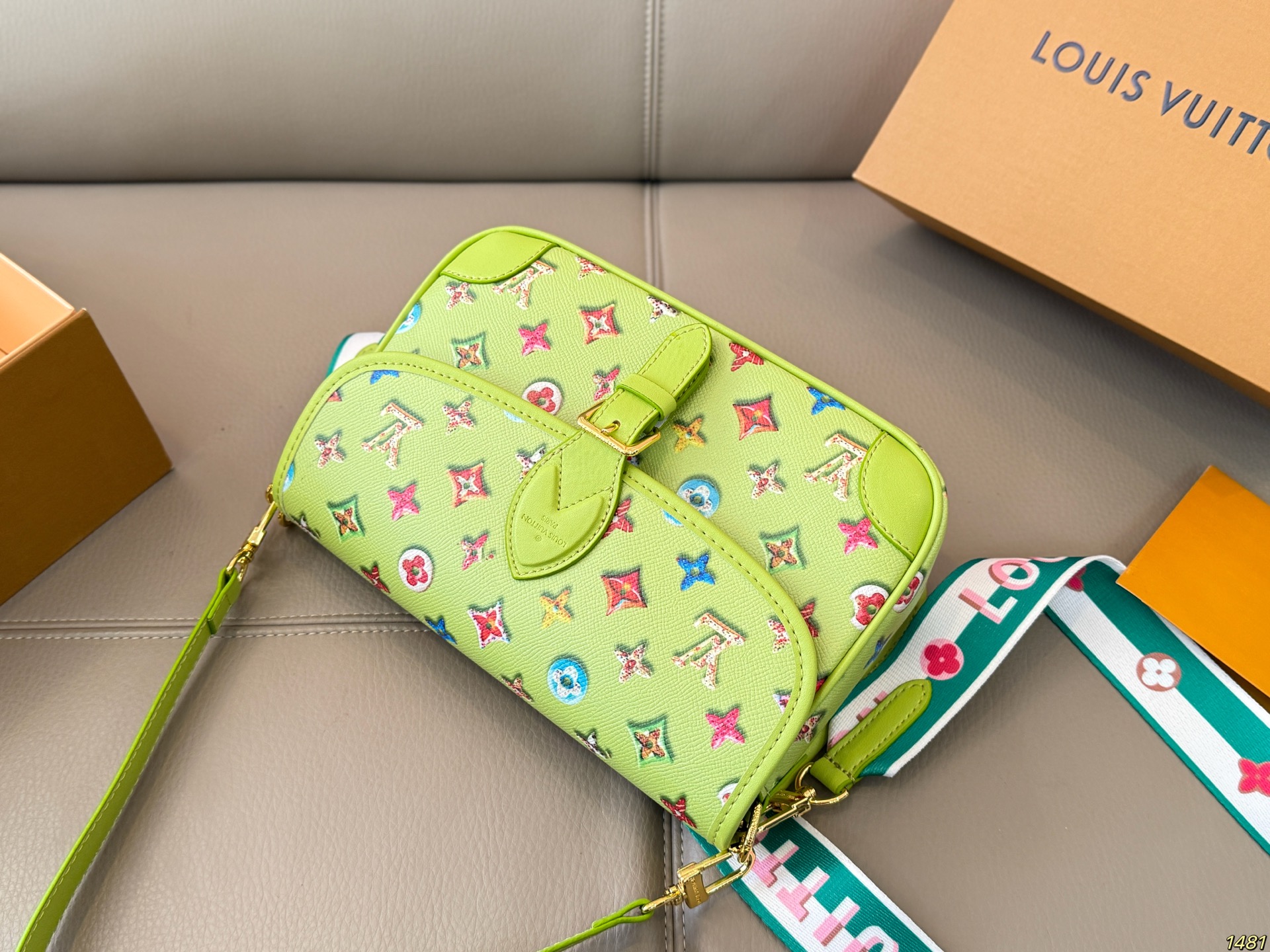 LV Diana Bag [3color] - Image 7