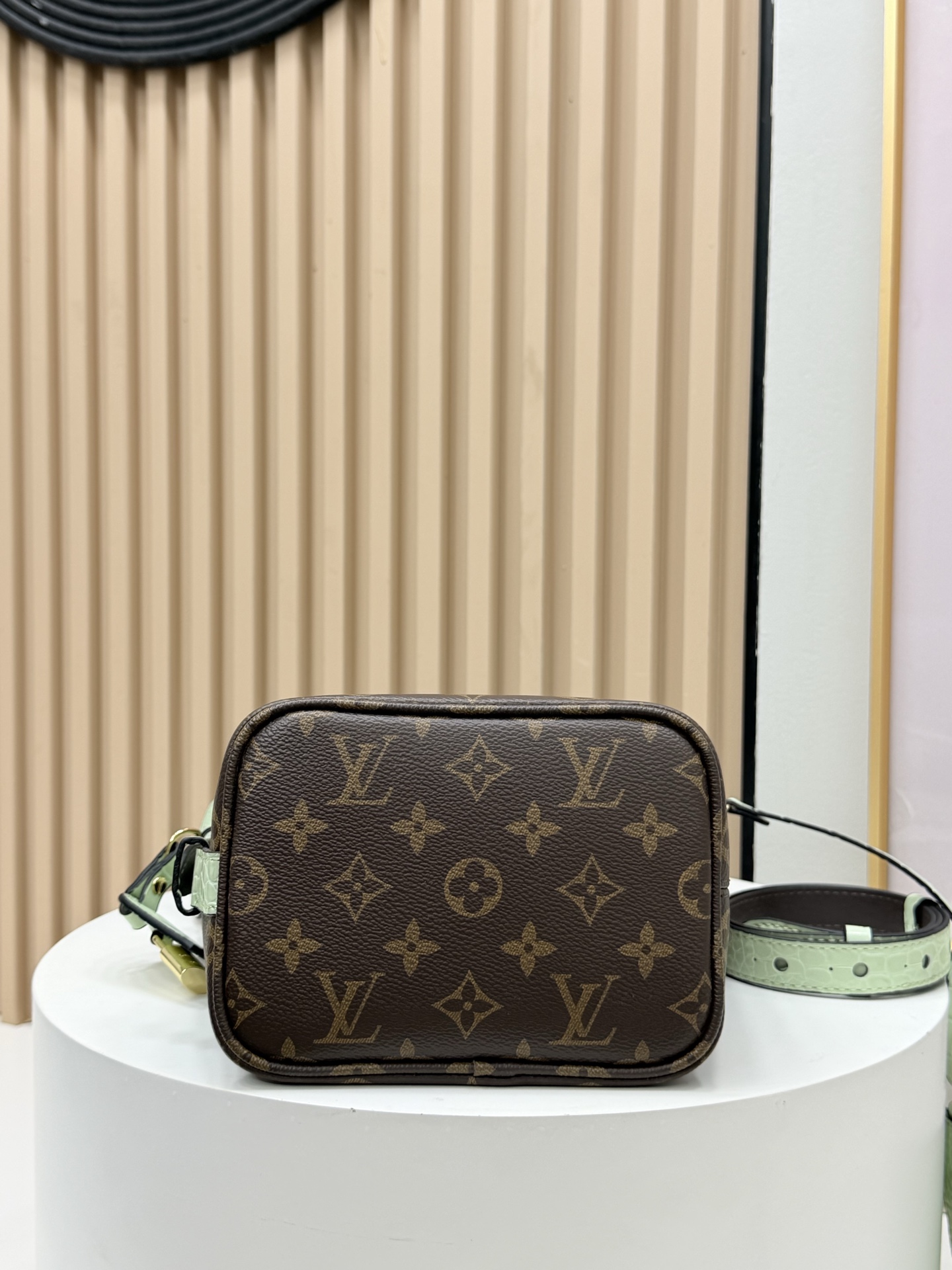 LV Allin BB Bag - Image 8