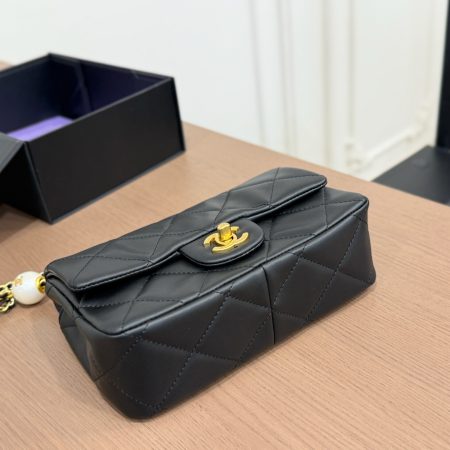 Chanel Pearl Large Mini Quilto Bag - Image 7