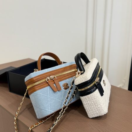 Chanel Cosmetic Bag - Image 5