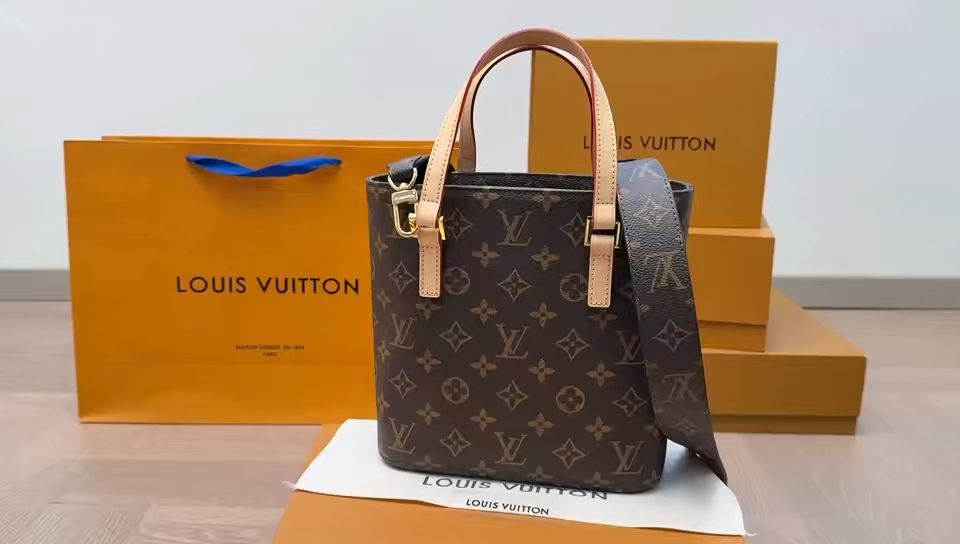 LV Vivienne Bucket Bag - Image 2