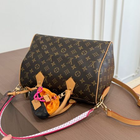 LV Speedy Soft Pillowcase - Image 4