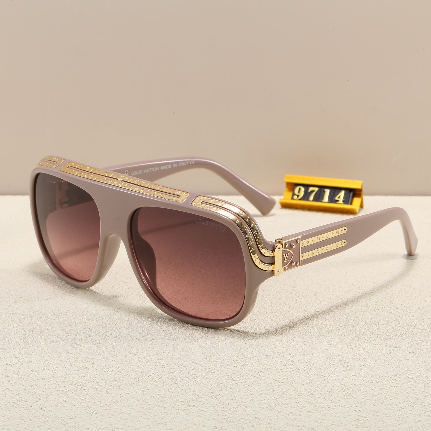 LV Fashionable Sunglasses - Image 5