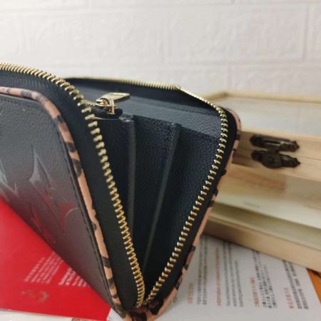 LV Zippy Lockme Wallet - Image 9