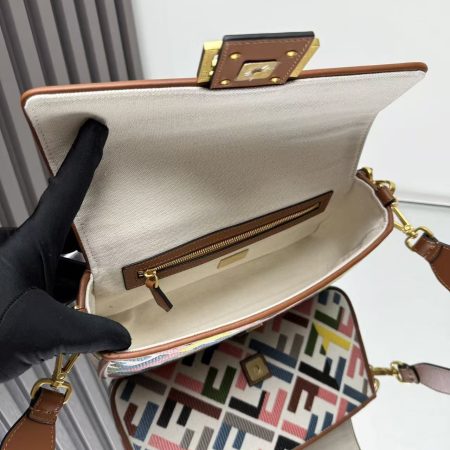 Fendi Baguette Multicolour Canvas Bag - Image 6