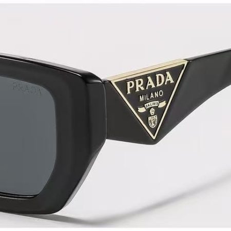 Prada Fashionable Sunglasses - Image 6