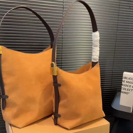 Lv Locker Underarm Bag - Image 1