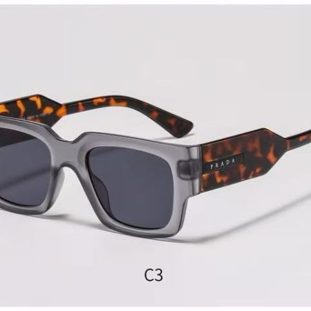 Prada Fashionable Sunglasses - Image 6