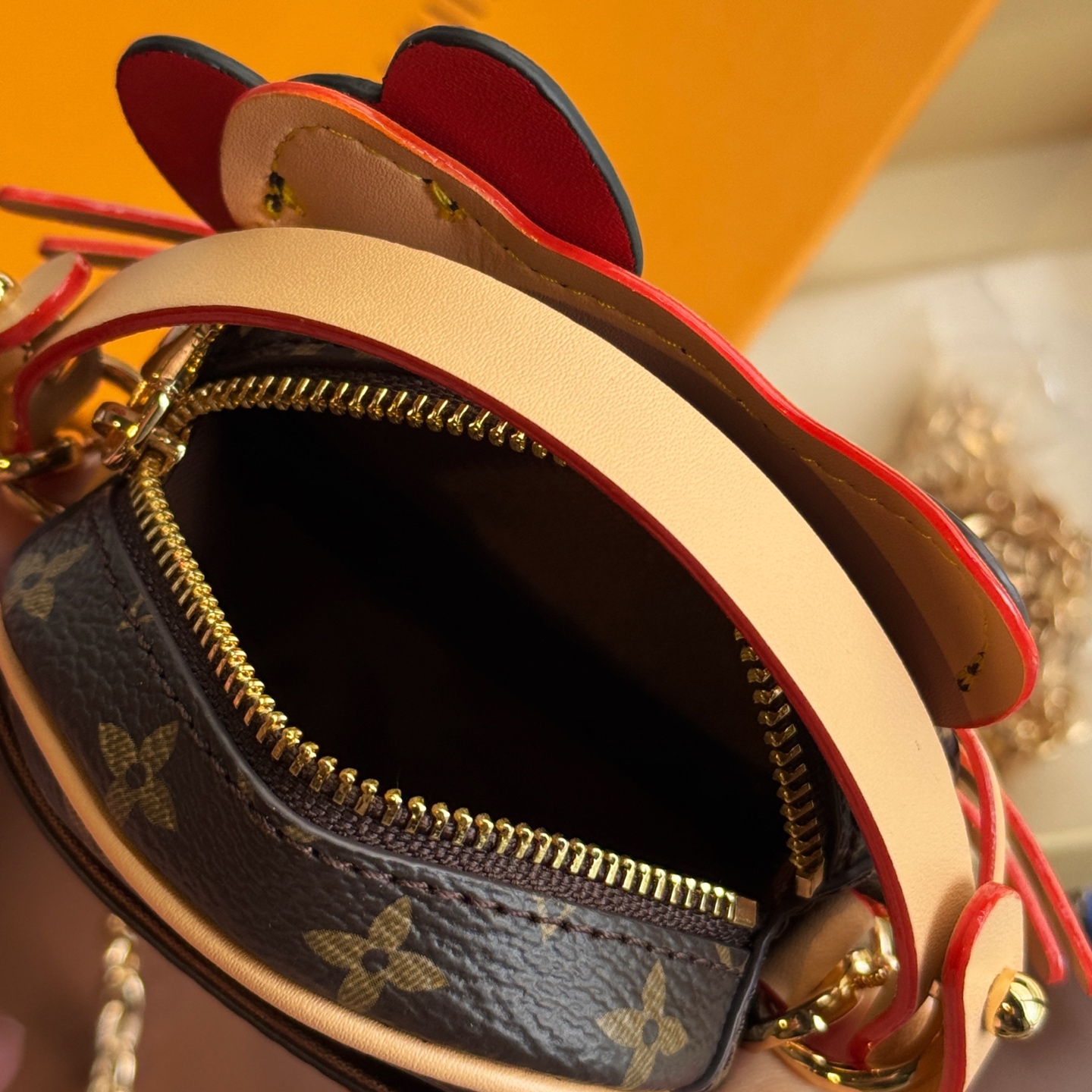 LV Accessories - Image 4