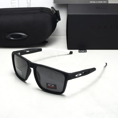 Oakley Fashionable Sunglasses - Image 3