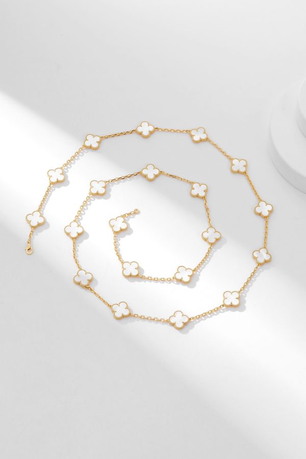 Van Cleef&Arpels VCA Vintage Alhambra long necklace, 20 motifs