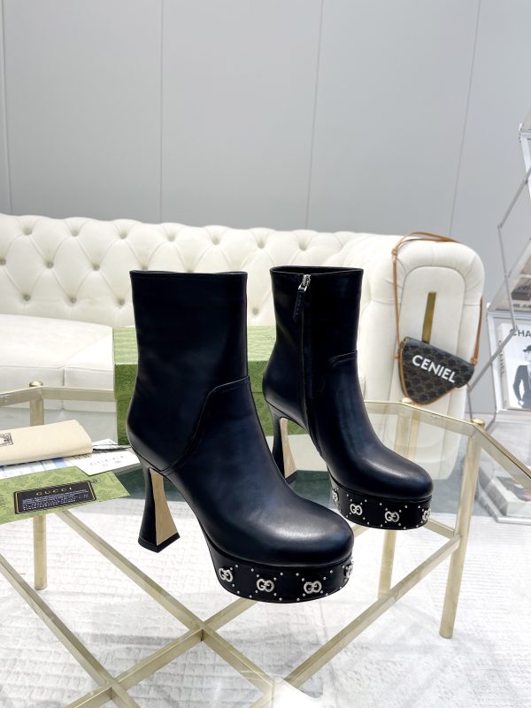 Gucci Janaya Chunky-Heeled Boots