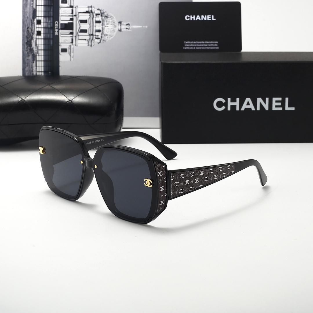 Chanel Fashionable Sunglasses - Image 9