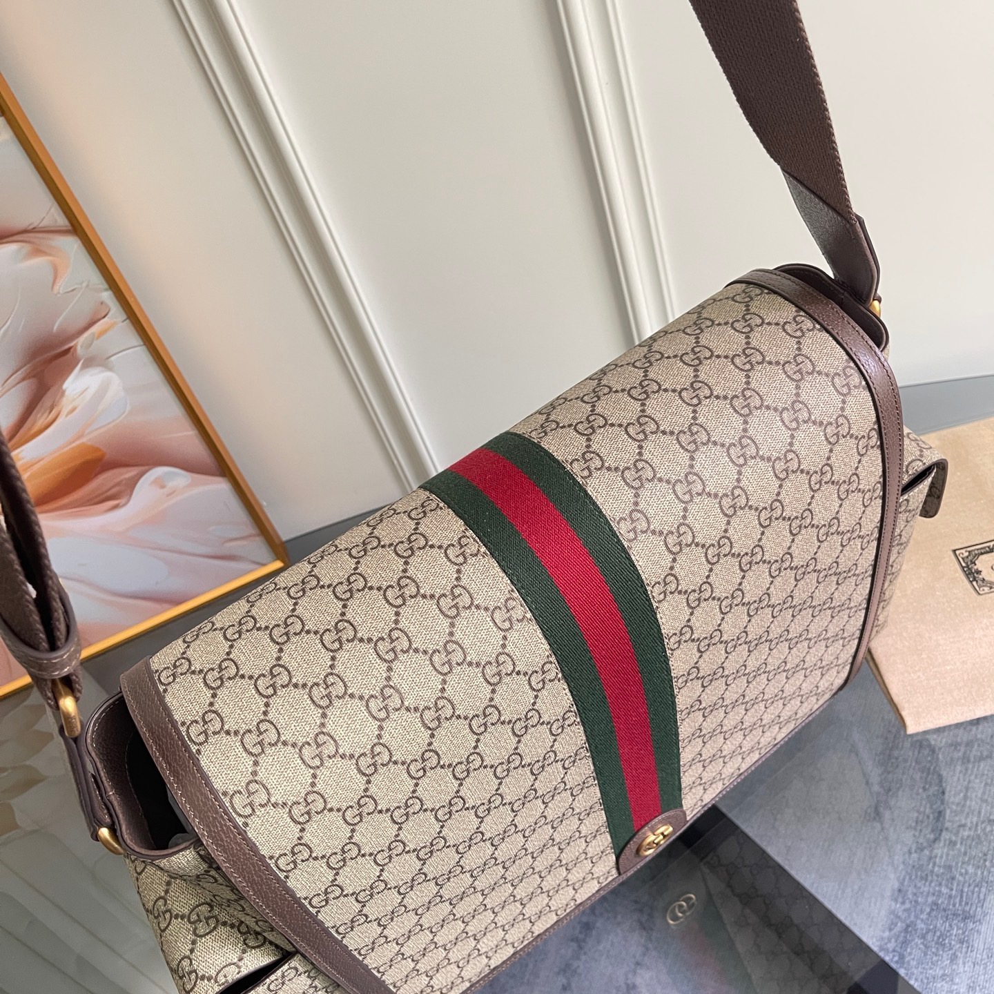Gucci Large Changing Bag in Beige and Dark Brown - Image 4