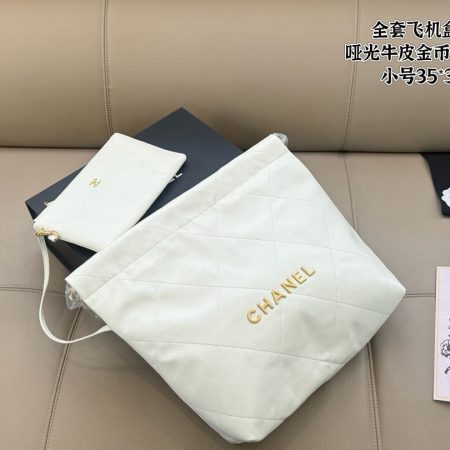Chanel 22 Shopping Bag - Image 4