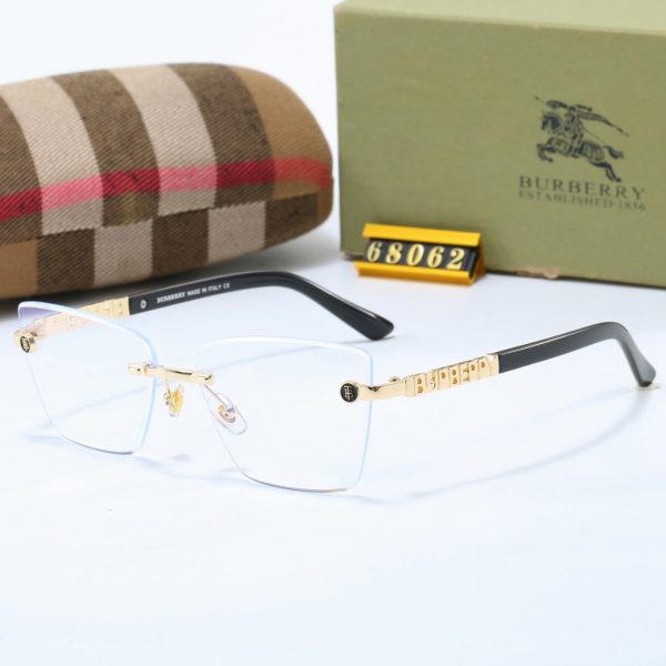 Burberry Fashionable Sunglasses