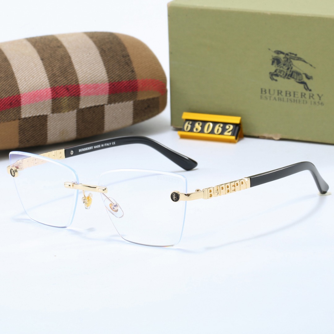 Burberry Fashionable Sunglasses - Image 7