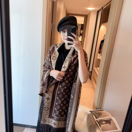 LV Reykjavik Scarf