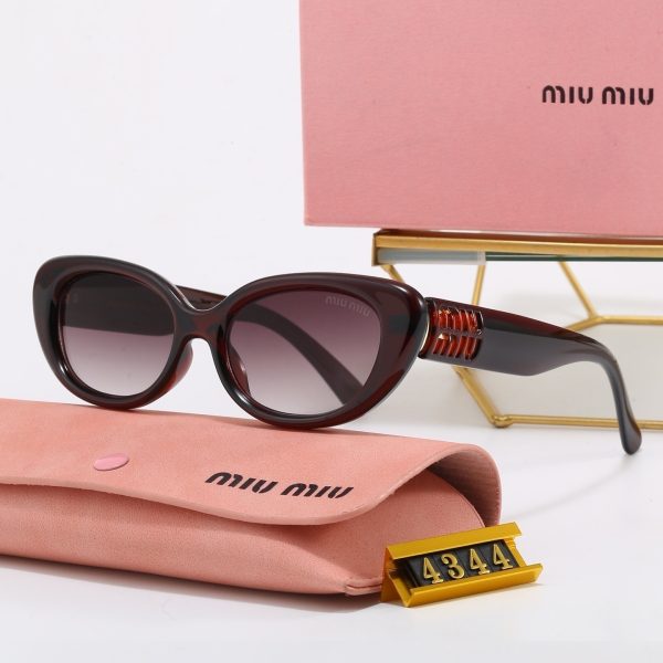 Miu Miu Fashionable Sunglasses