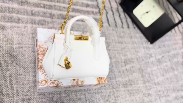Dolce & Gabbana Bag