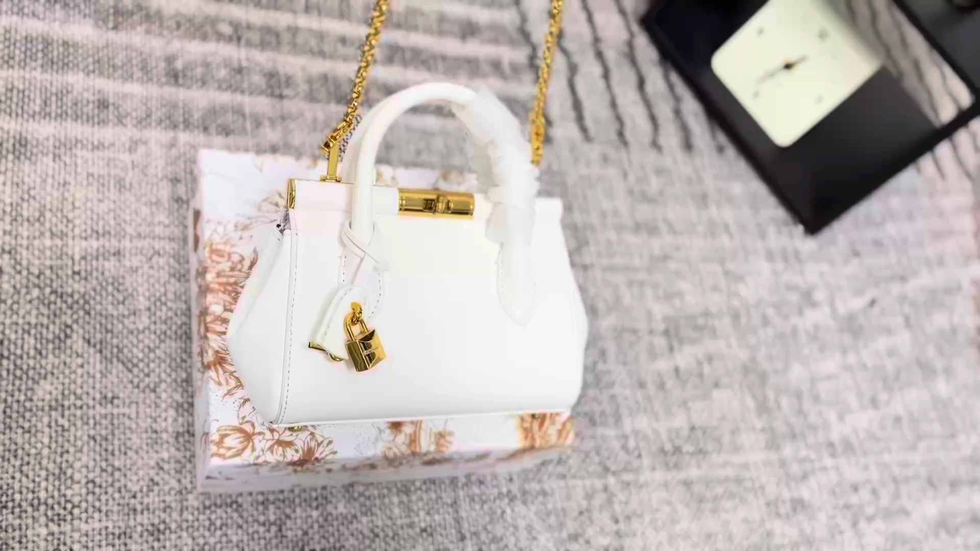 Dolce & Gabbana Bag - Image 12
